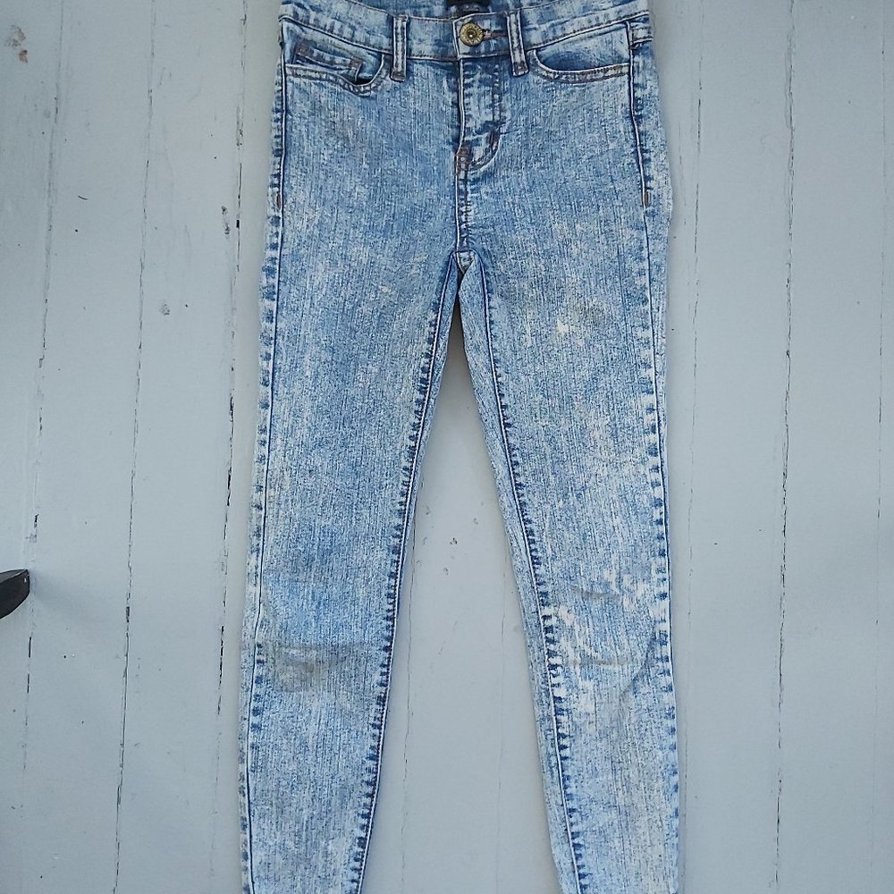Acid wash low rise Skinny jeans